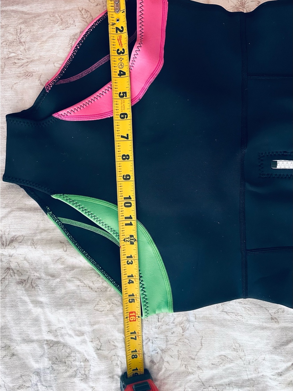 BRAND NEW NWT Cynthia Rowley Byron Sleeveless 2mm Wetsuit Black Multi XL - Picture 6 of 7